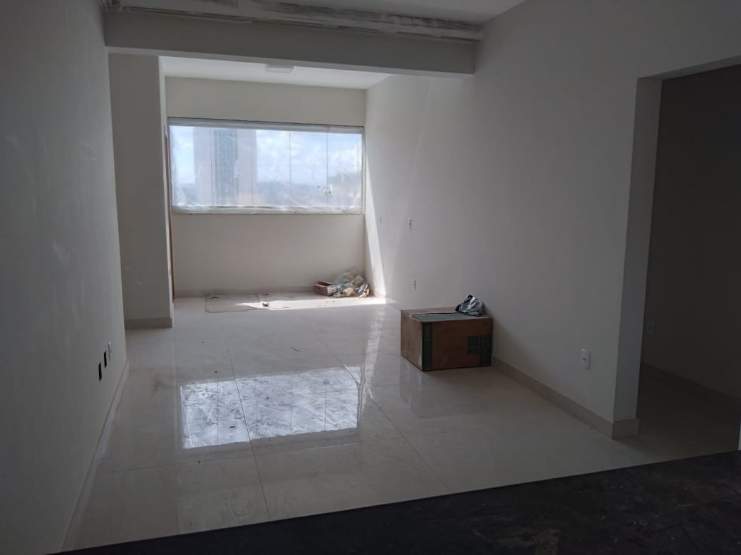 Apartamento à venda com 3 quartos, 100m² - Foto 2