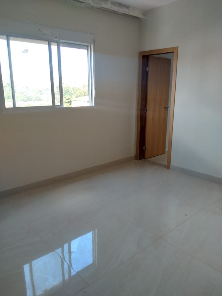 Apartamento à venda com 3 quartos, 100m² - Foto 8