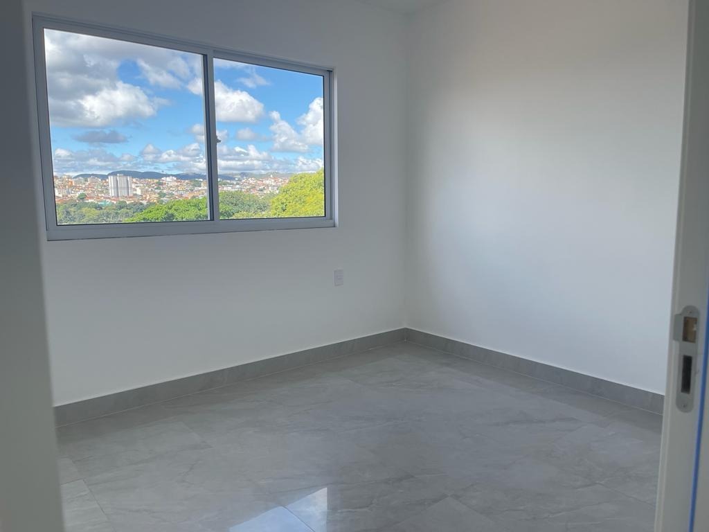 Apartamento à venda com 3 quartos, 82m² - Foto 12