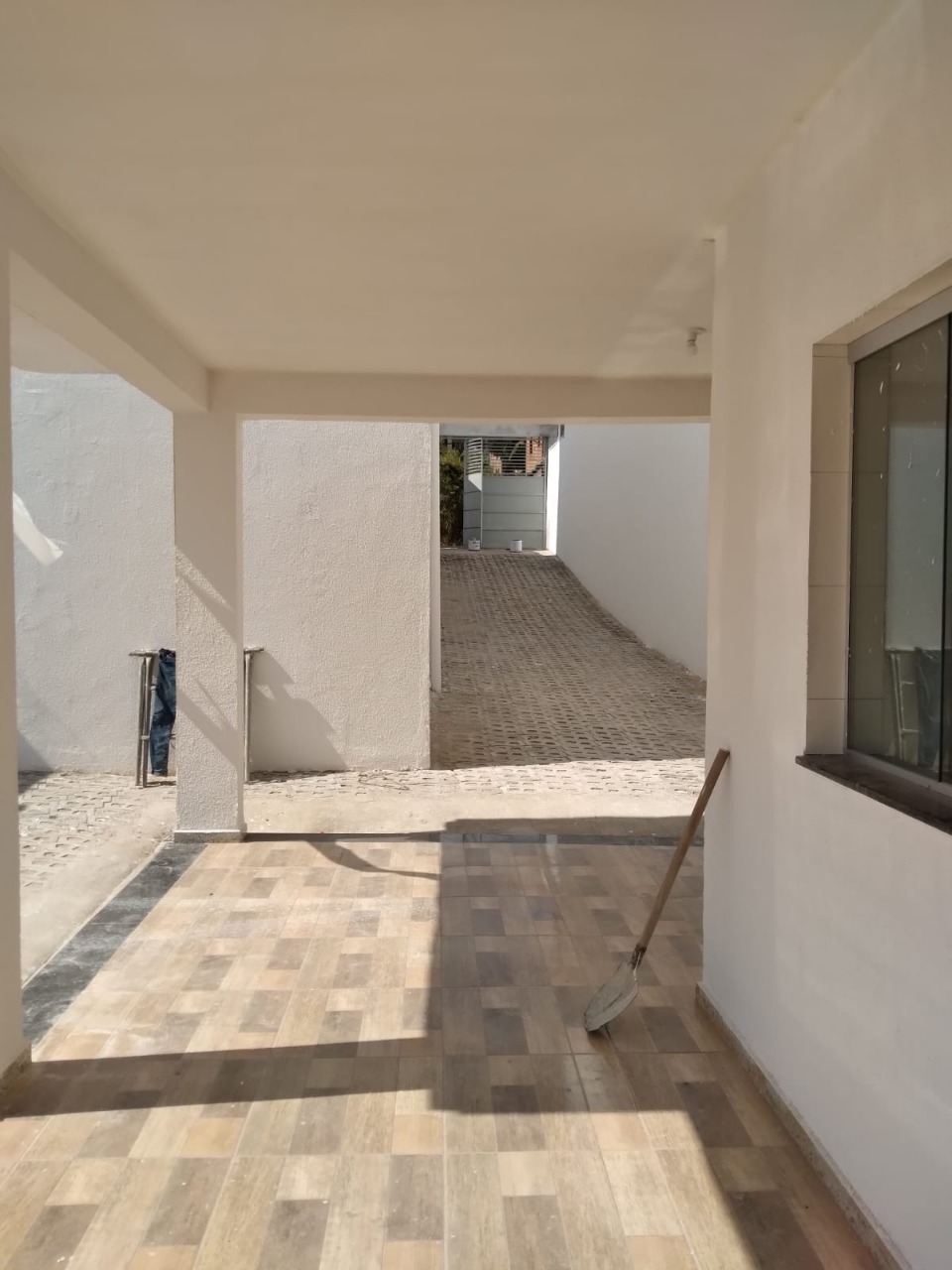 Casa à venda com 3 quartos, 100m² - Foto 2