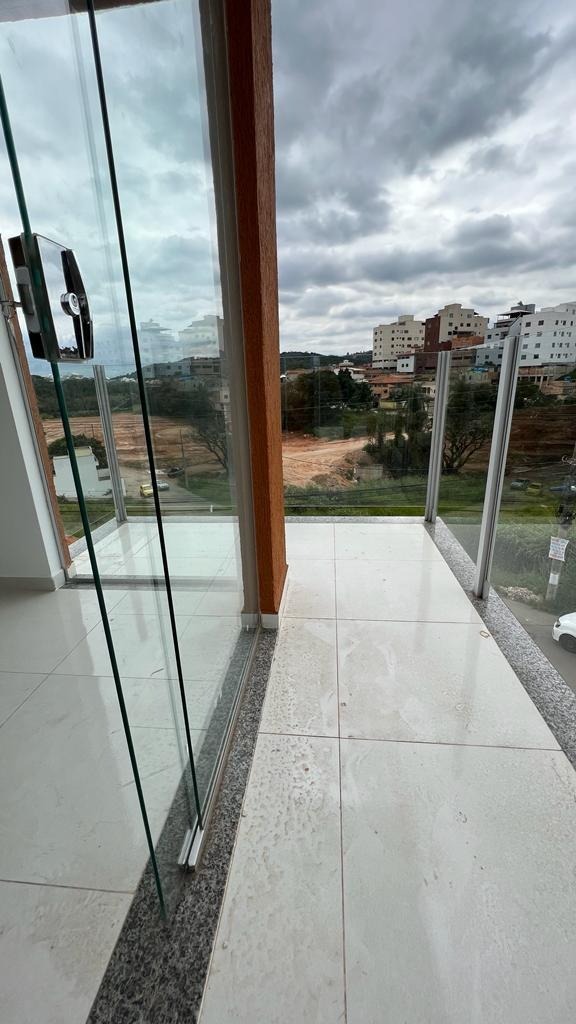 Casa à venda com 3 quartos, 131m² - Foto 9