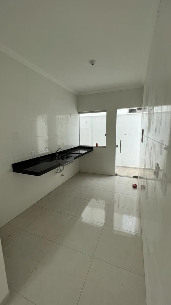 Casa à venda com 3 quartos, 96m² - Foto 11