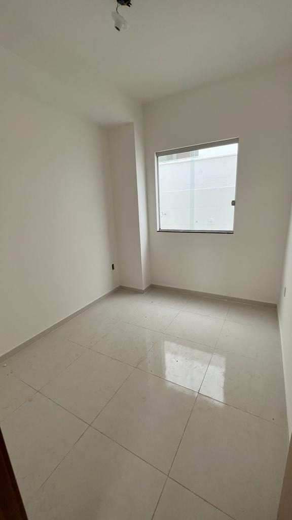 Casa à venda com 3 quartos, 96m² - Foto 5