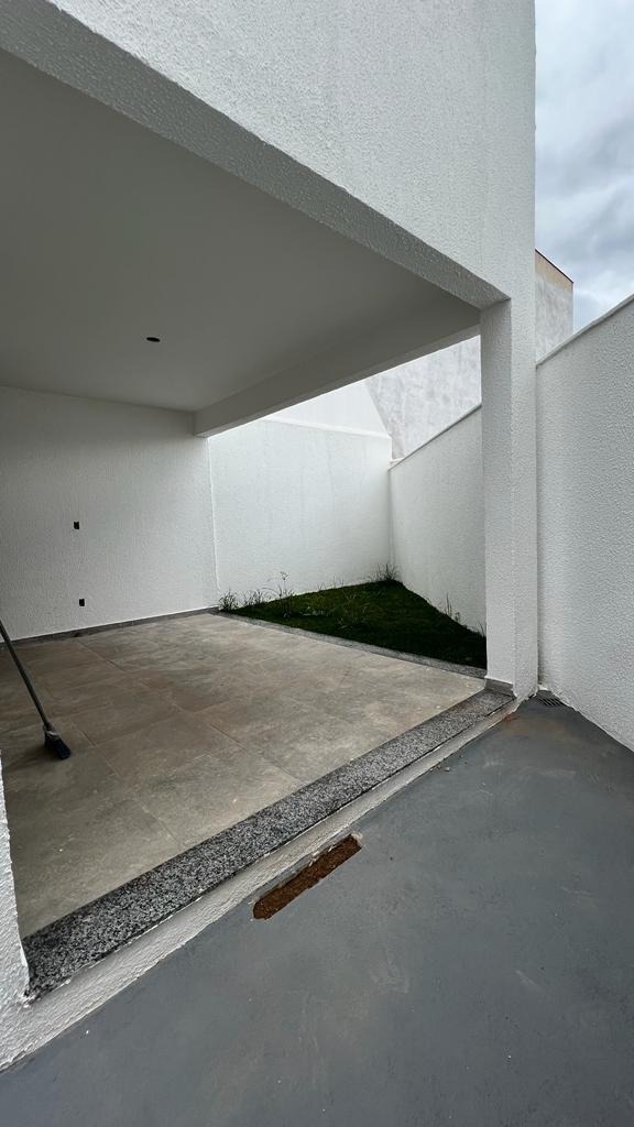 Casa à venda com 3 quartos, 109m² - Foto 18