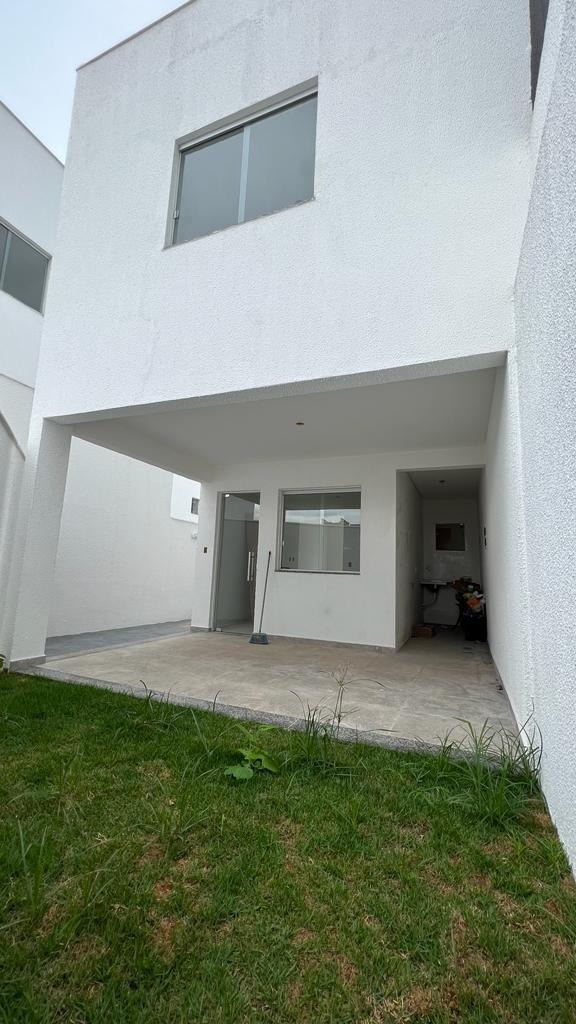 Casa à venda com 3 quartos, 109m² - Foto 23