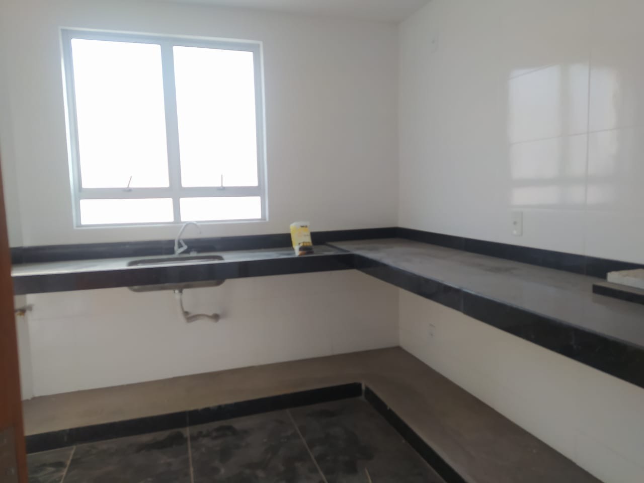 Apartamento à venda com 3 quartos, 100m² - Foto 12