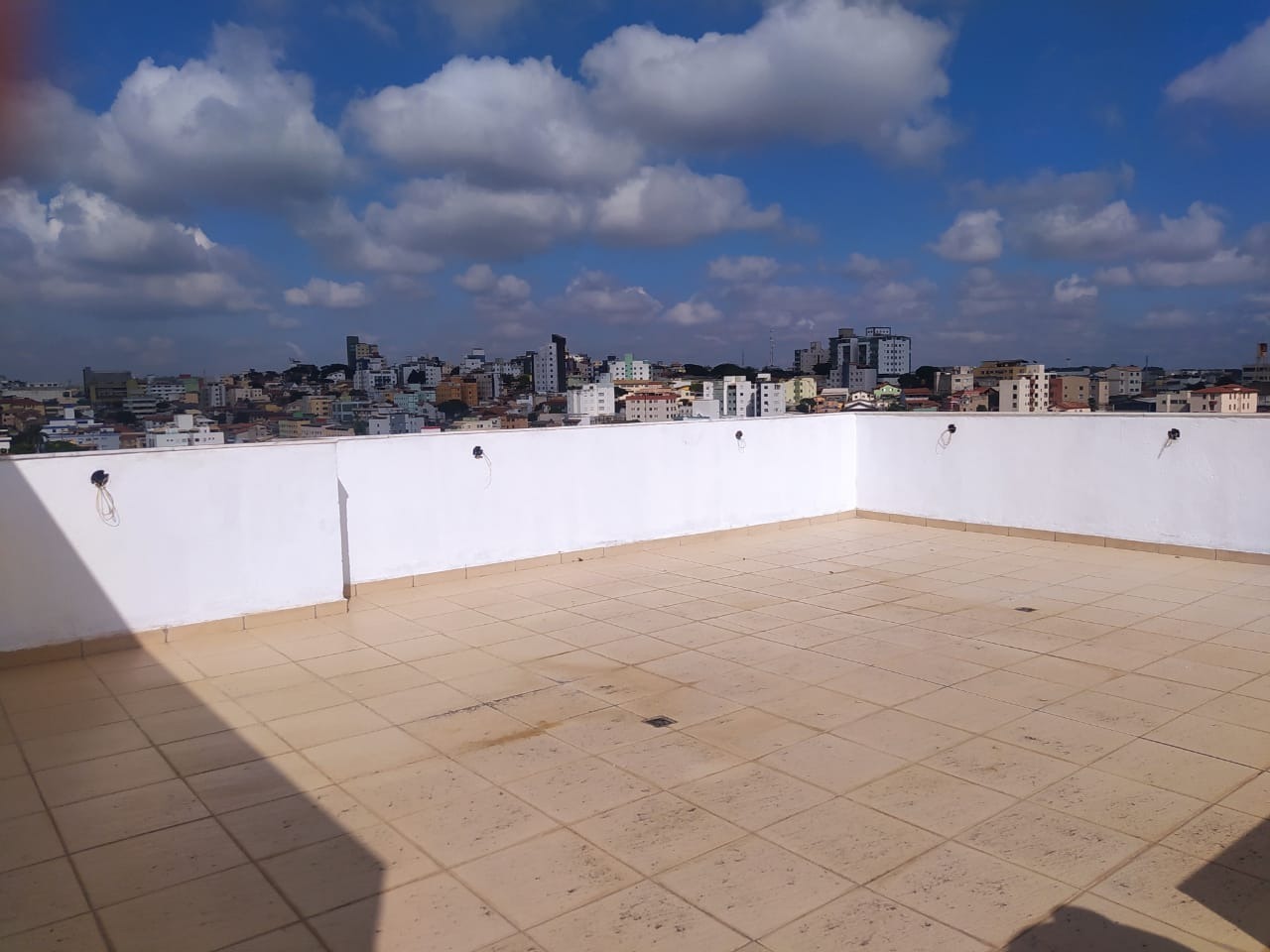 Cobertura à venda com 3 quartos, 200m² - Foto 2