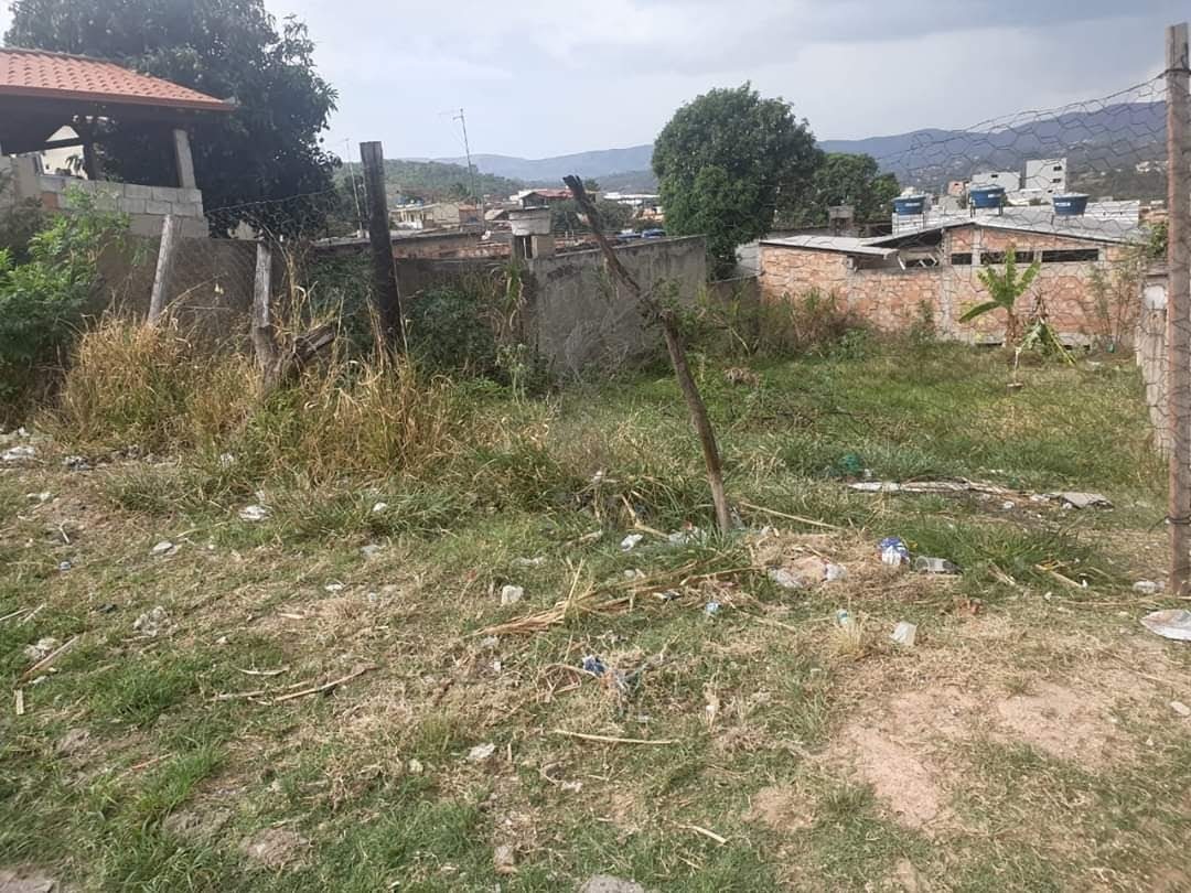 Terreno à venda, 360m² - Foto 2