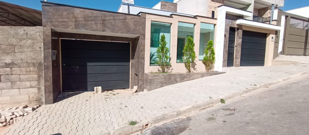 Casa à venda com 3 quartos, 90m² - Foto 11