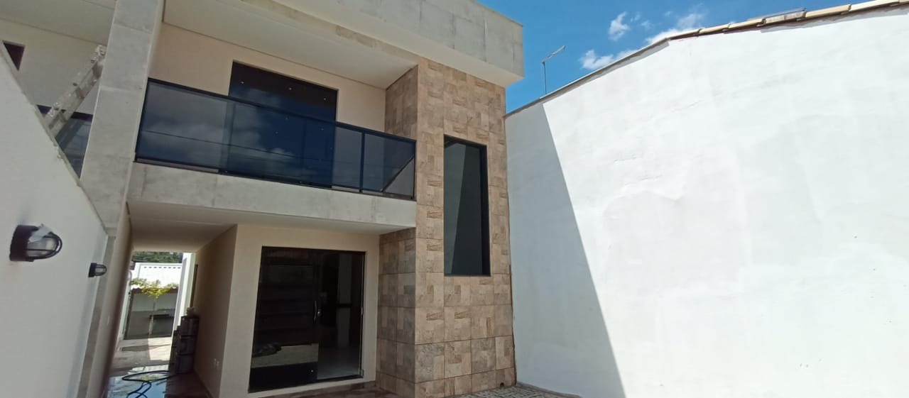 Casa à venda com 3 quartos, 130m² - Foto 2