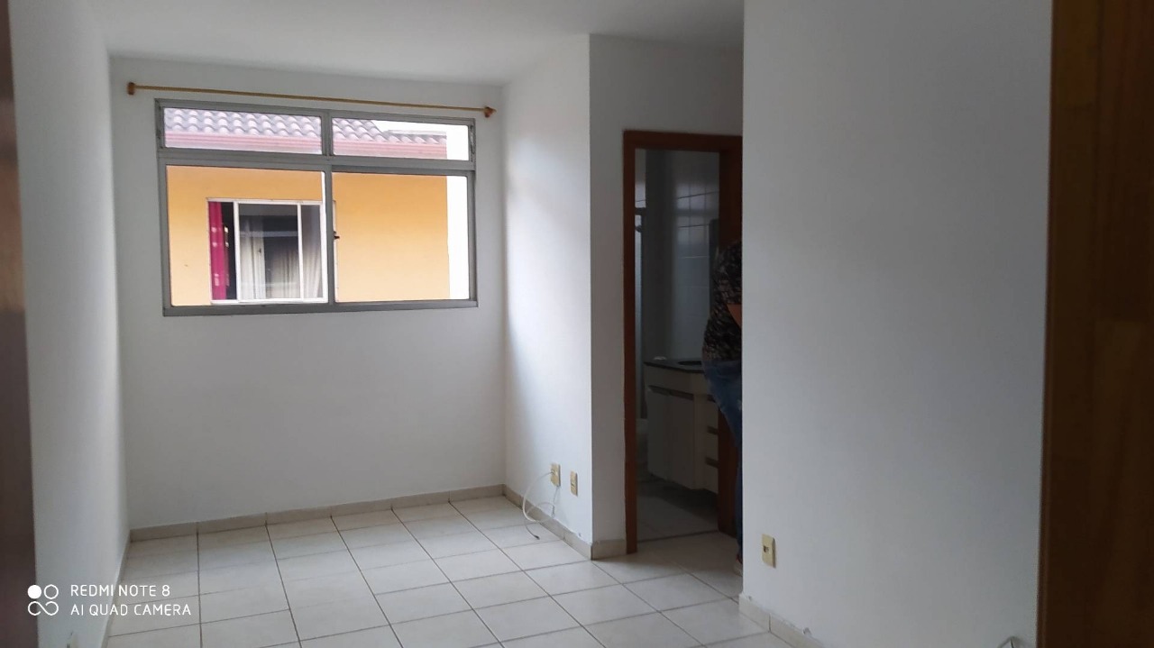 Apartamento à venda com 2 quartos, 48m² - Foto 2