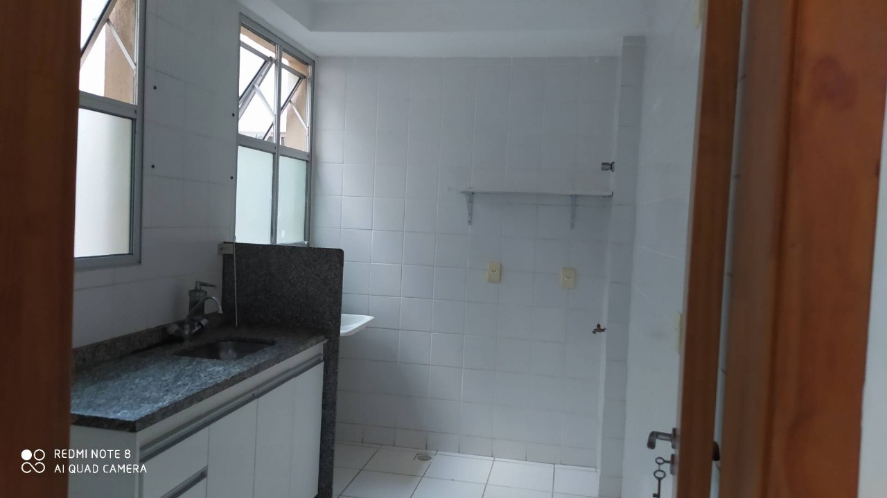 Apartamento à venda com 2 quartos, 48m² - Foto 3