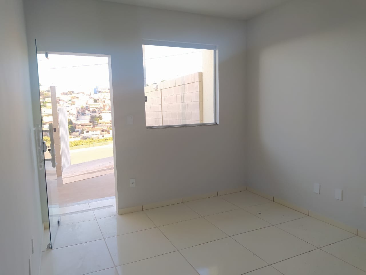 Casa à venda com 2 quartos, 60m² - Foto 8