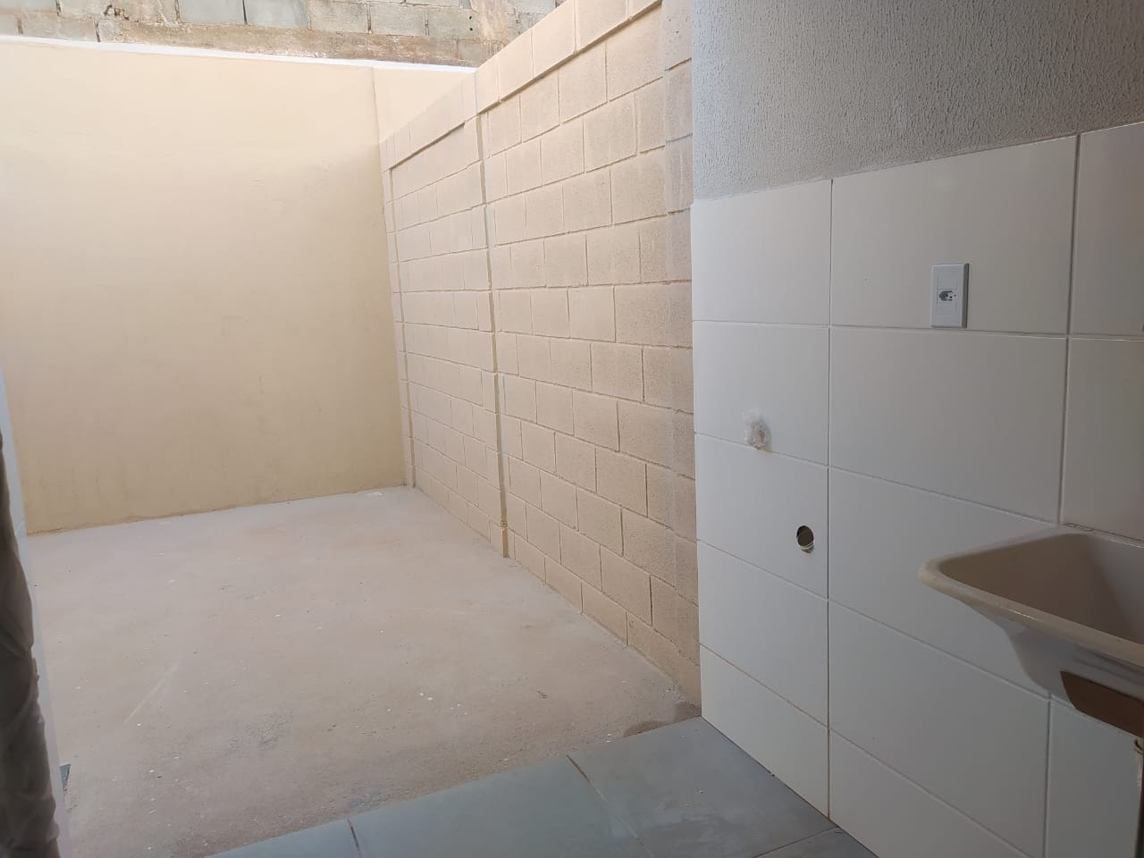 Casa à venda com 2 quartos, 60m² - Foto 25