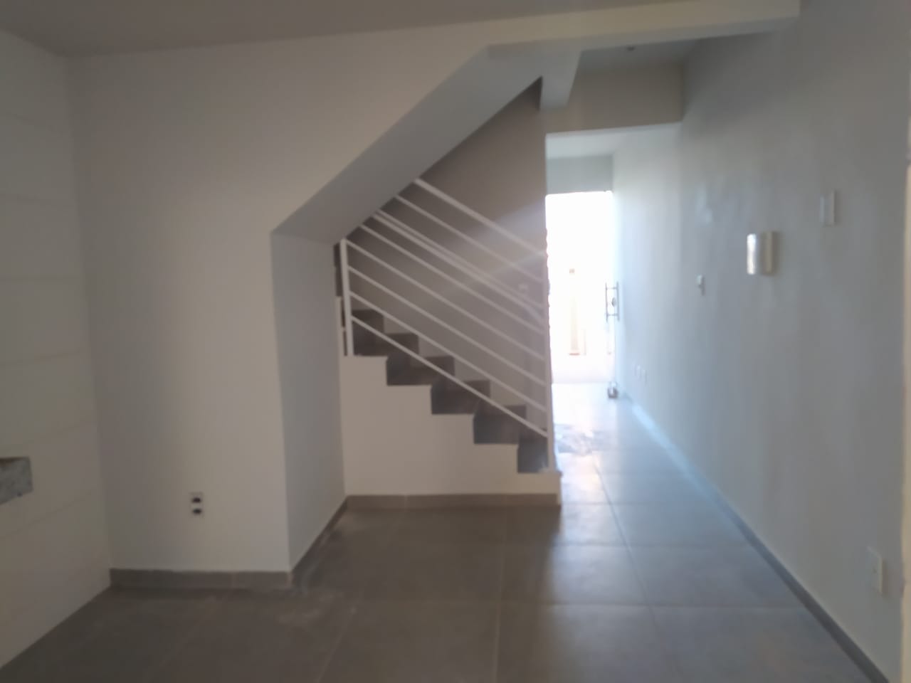 Casa à venda com 2 quartos, 60m² - Foto 5