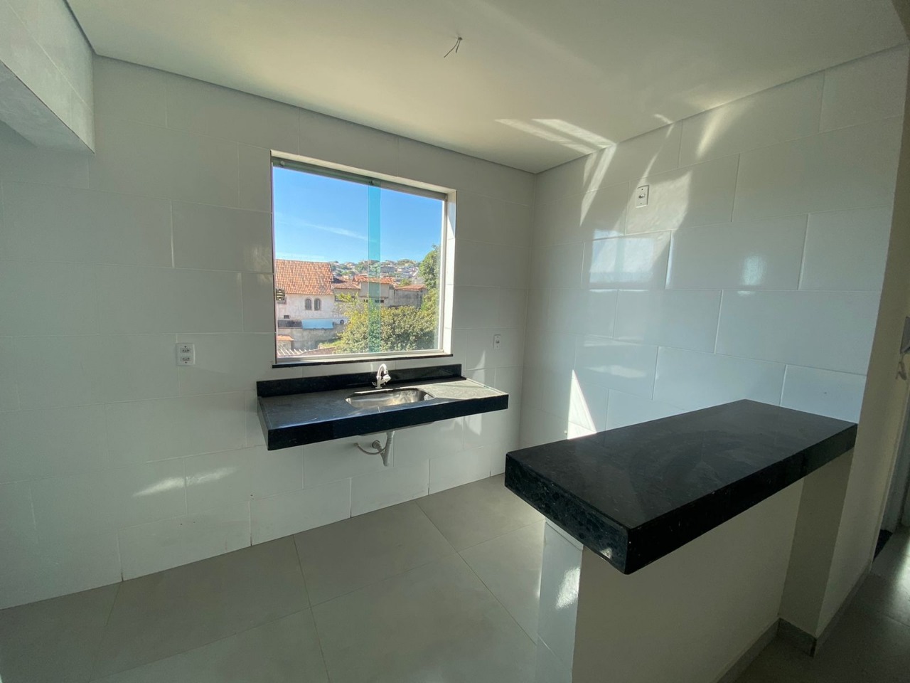 Apartamento à venda com 2 quartos, 56m² - Foto 2