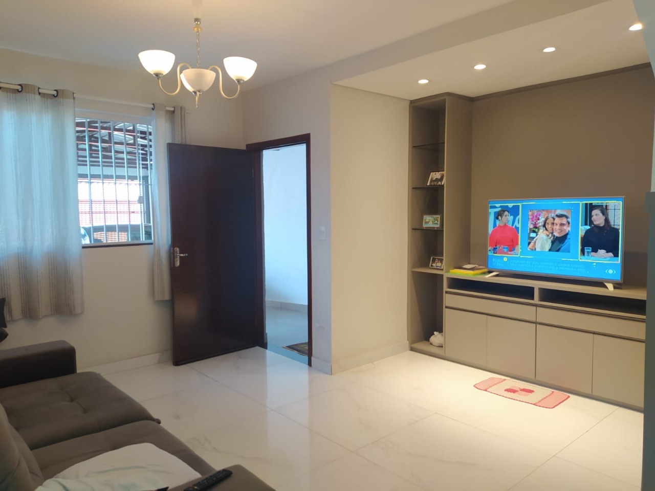 Casa à venda com 3 quartos, 130m² - Foto 3