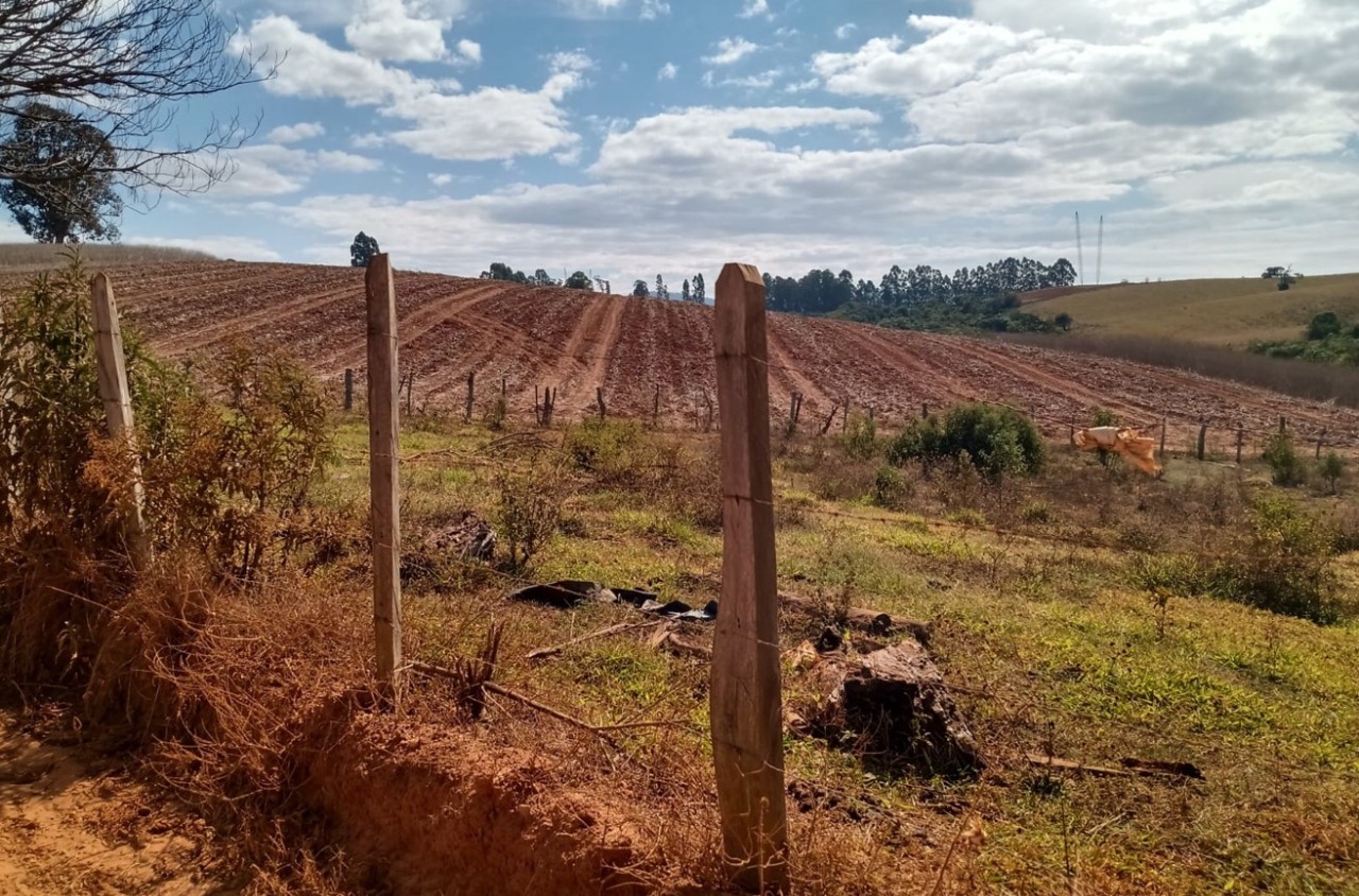 Chácara à venda com 3 quartos, 331500m² - Foto 24