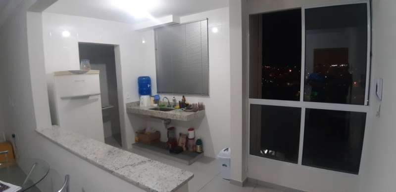 Apartamento à venda com 2 quartos, 67m² - Foto 3