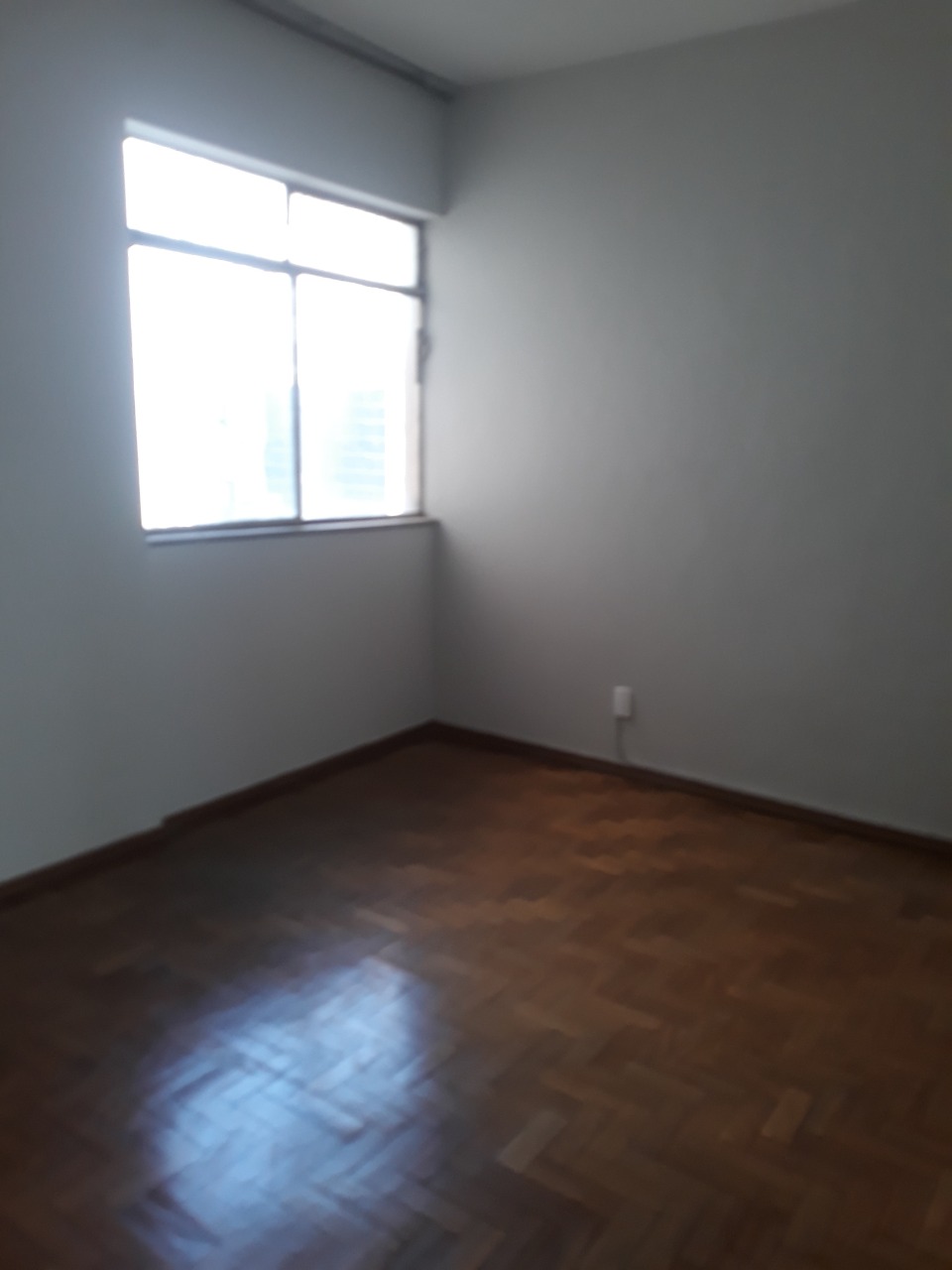 Apartamento à venda com 3 quartos, 100m² - Foto 2