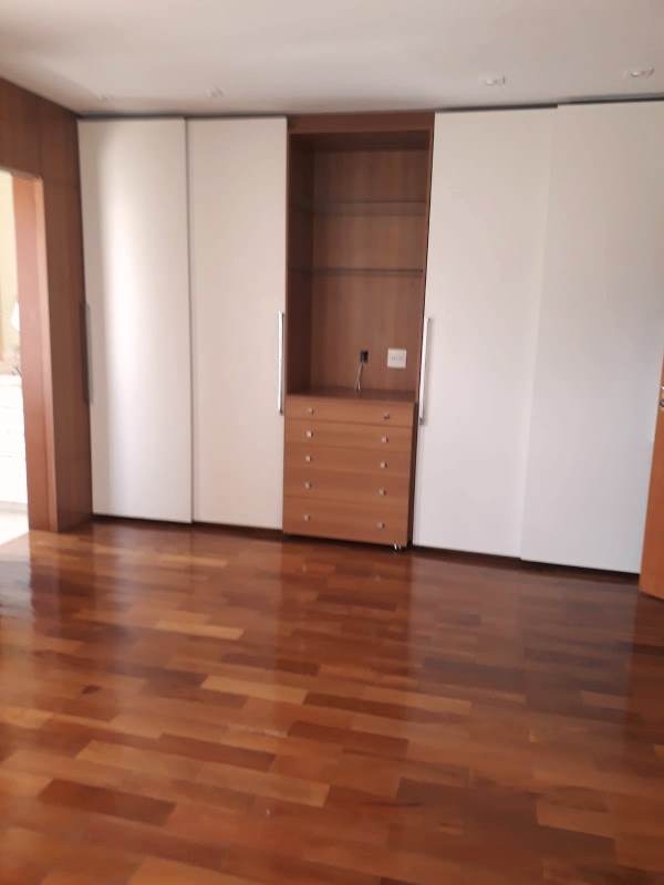 Casa à venda com 4 quartos, 240m² - Foto 12