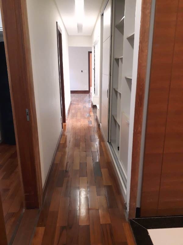 Casa à venda com 4 quartos, 240m² - Foto 7