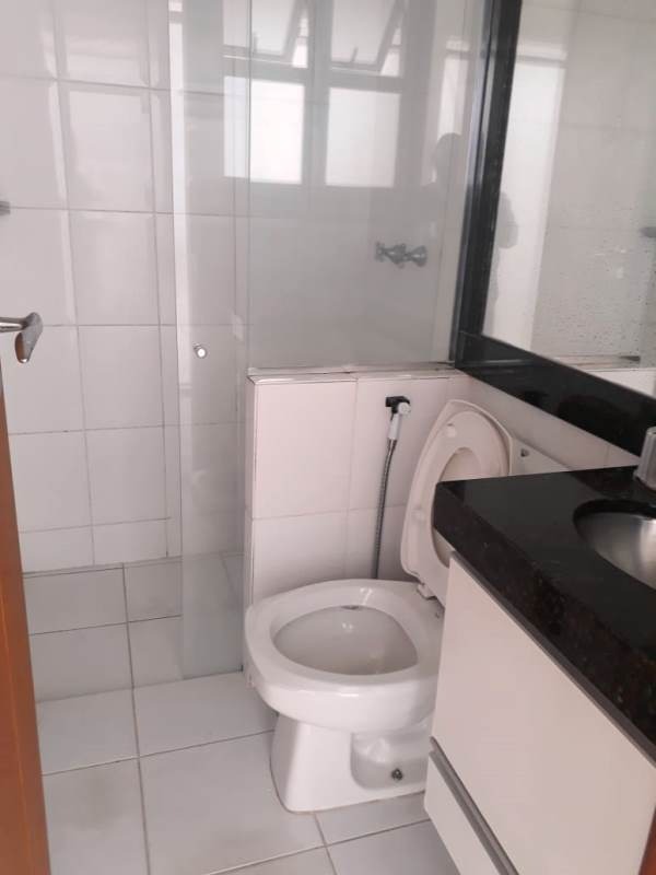 Casa à venda com 4 quartos, 240m² - Foto 18