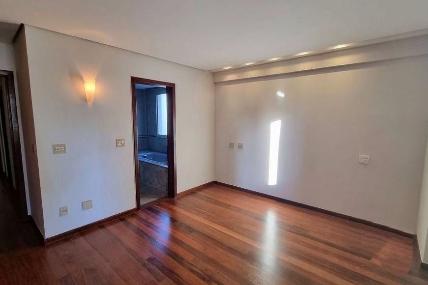 Cobertura à venda com 2 quartos, 210m² - Foto 7