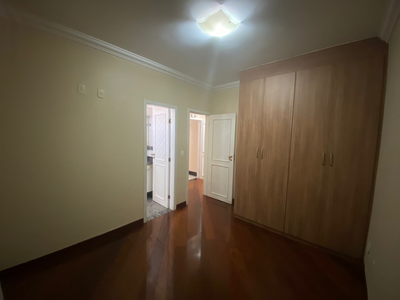 Apartamento à venda com 4 quartos, 297m² - Foto 10