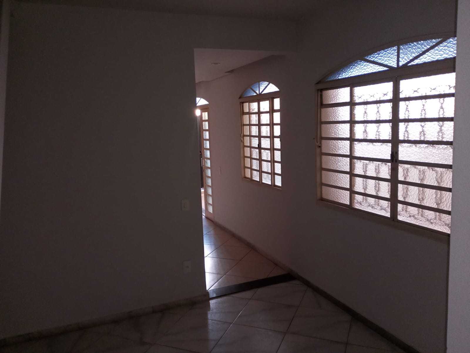 Casa para alugar com 3 quartos, 150m² - Foto 13