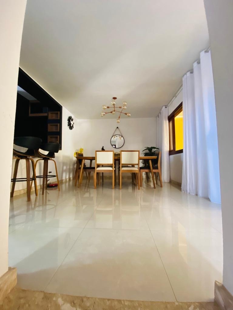 Casa à venda com 4 quartos, 200m² - Foto 12