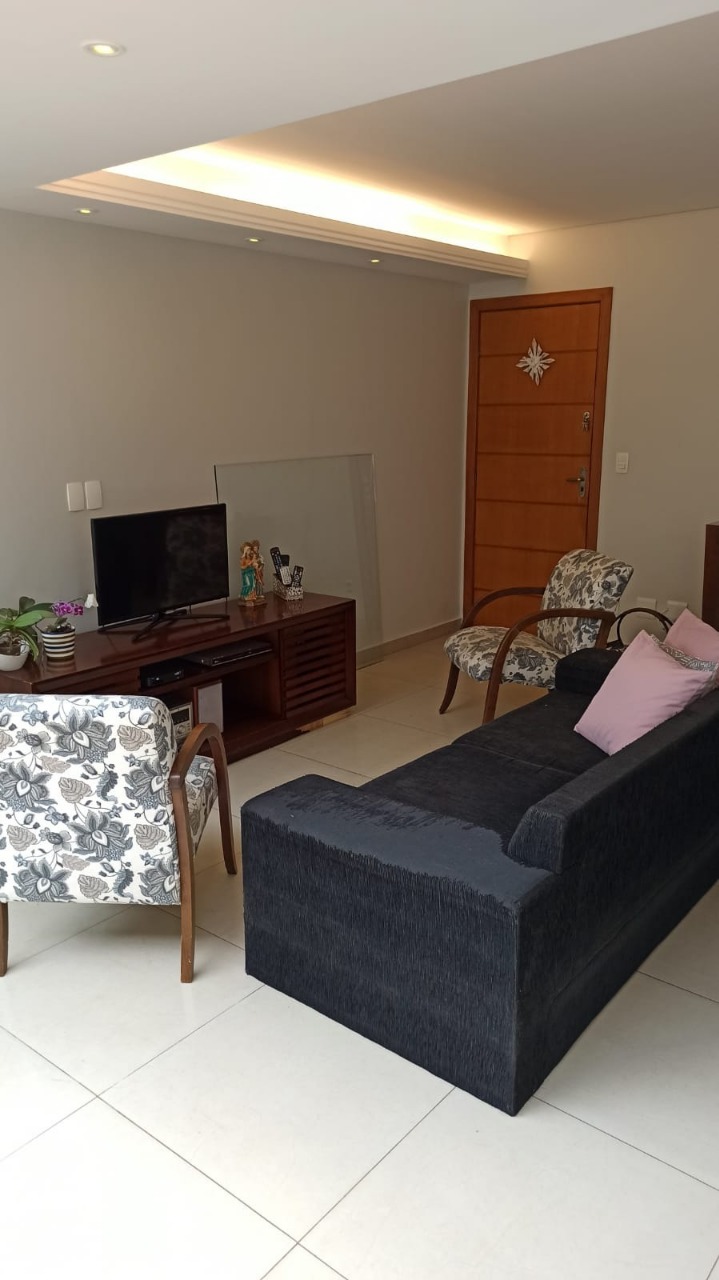 Apartamento à venda com 3 quartos, 165m² - Foto 1