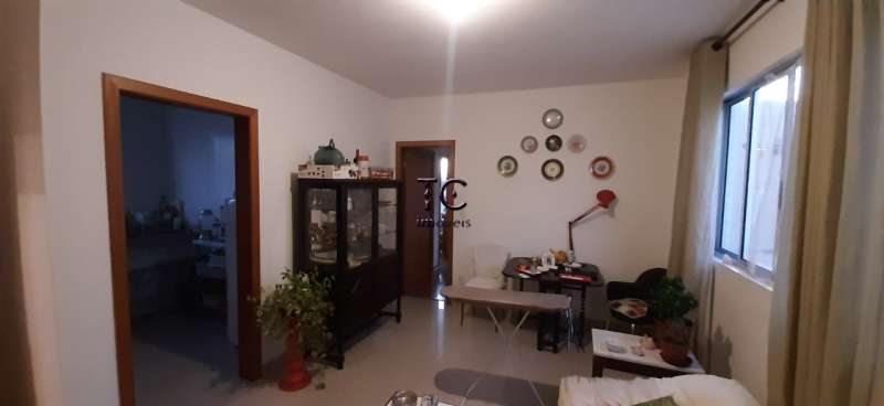 Apartamento à venda com 3 quartos, 76m² - Foto 3