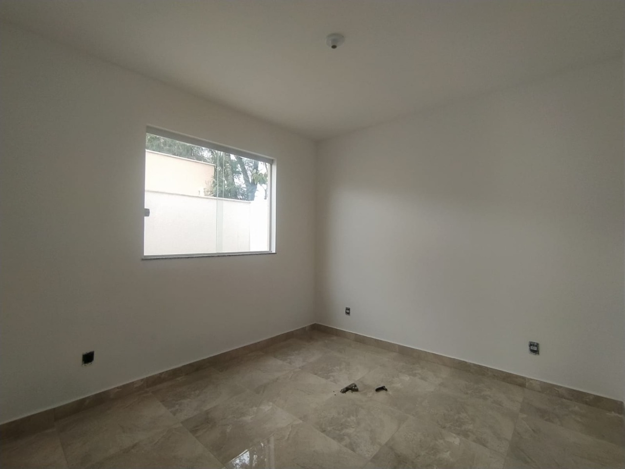 Casa à venda com 3 quartos, 60m² - Foto 9