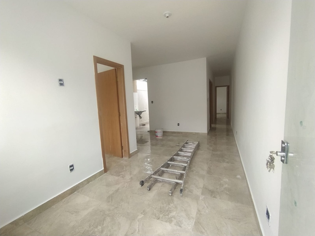 Casa à venda com 3 quartos, 60m² - Foto 5