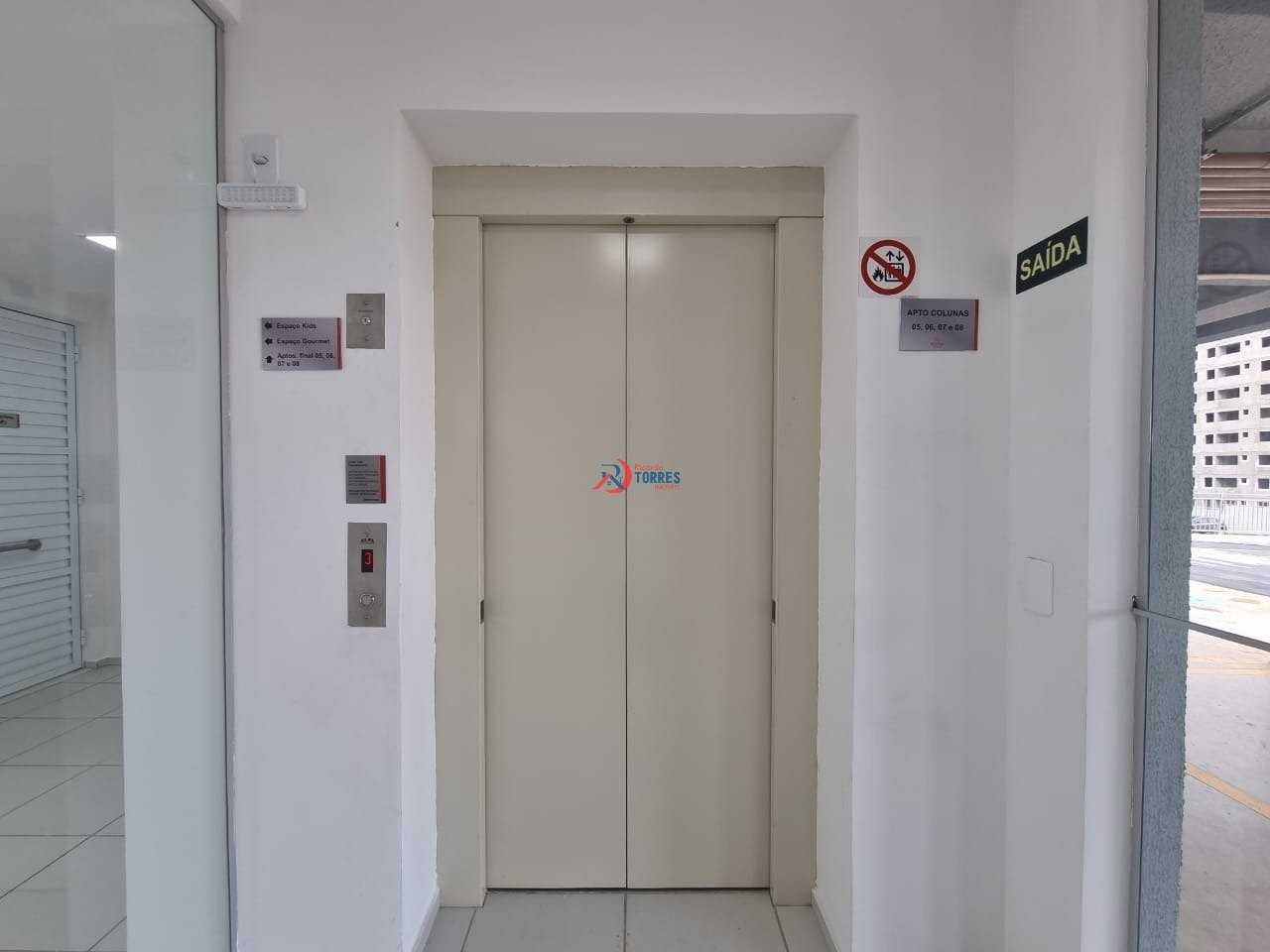 Apartamento à venda com 2 quartos, 48m² - Foto 13