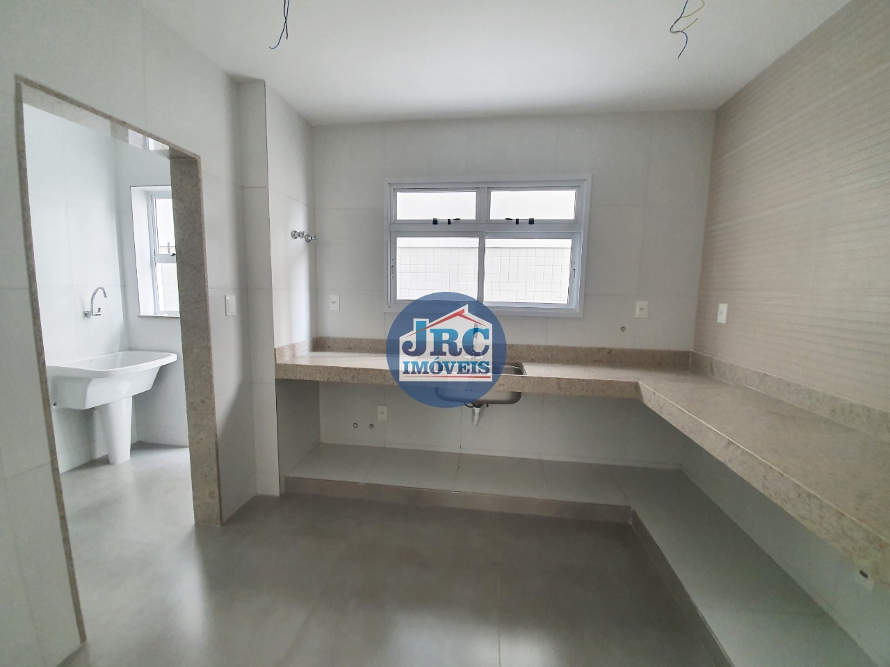 Apartamento à venda com 4 quartos, 130m² - Foto 4