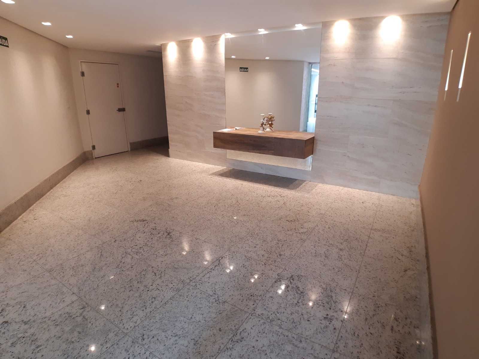 Apartamento à venda com 2 quartos, 62m² - Foto 1