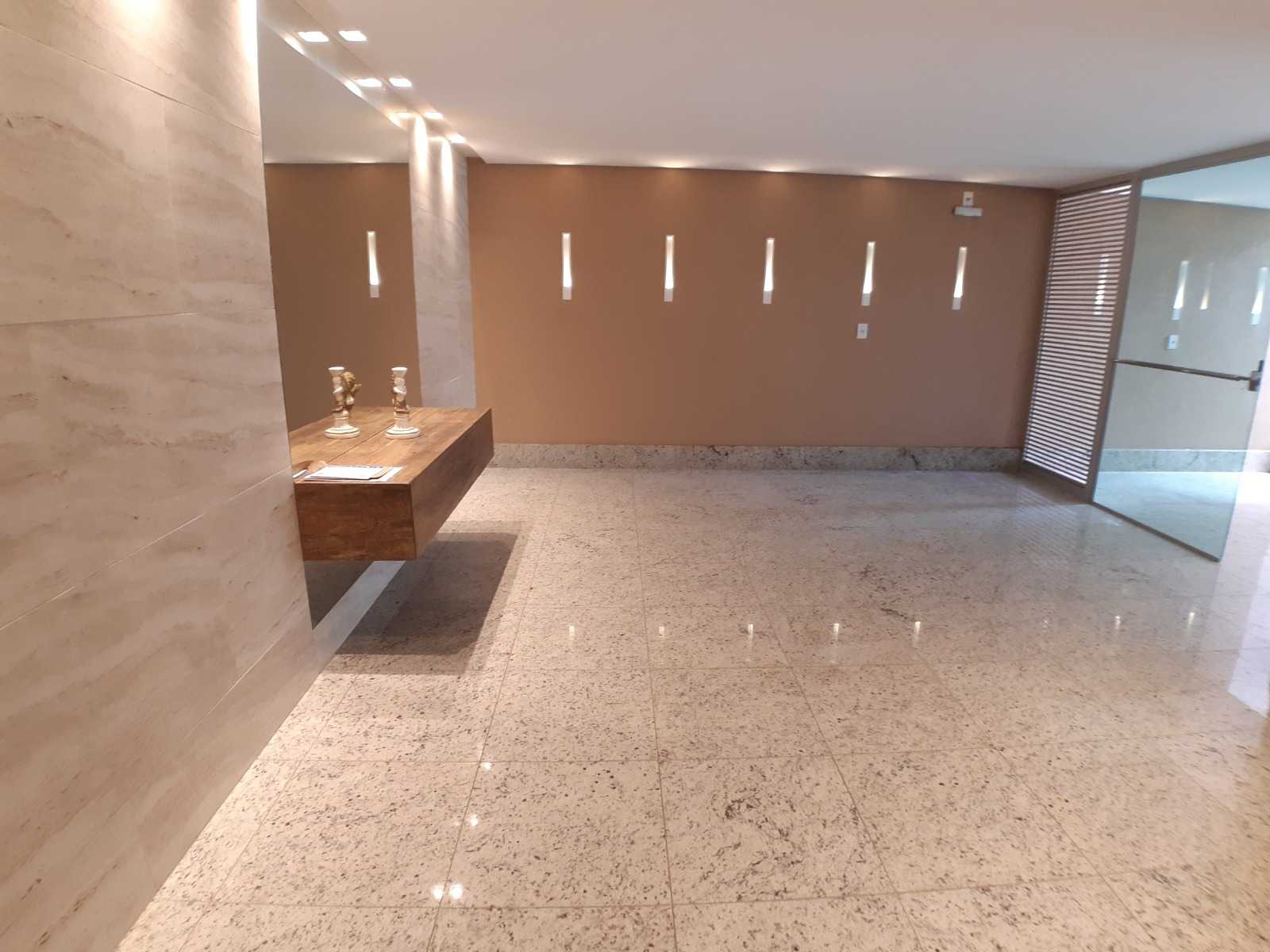 Apartamento à venda com 2 quartos, 62m² - Foto 1