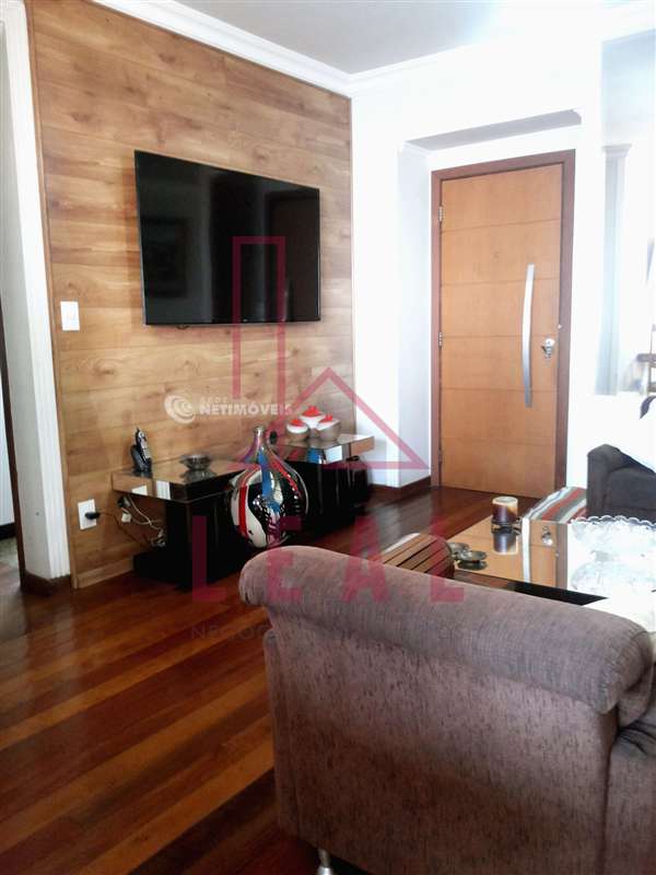 Apartamento à venda com 3 quartos, 100m² - Foto 1