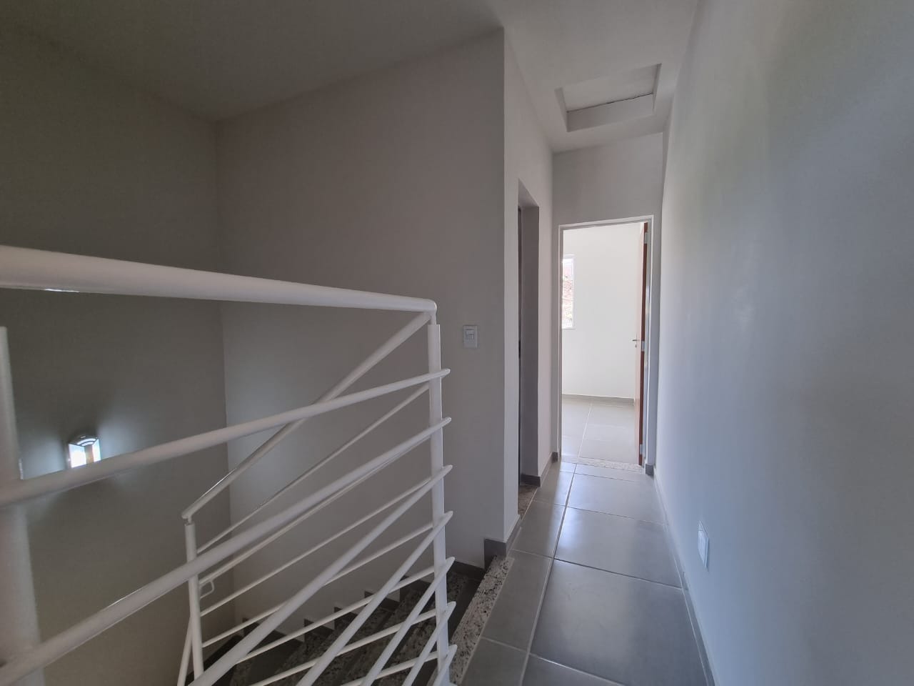 Casa à venda com 2 quartos, 60m² - Foto 12