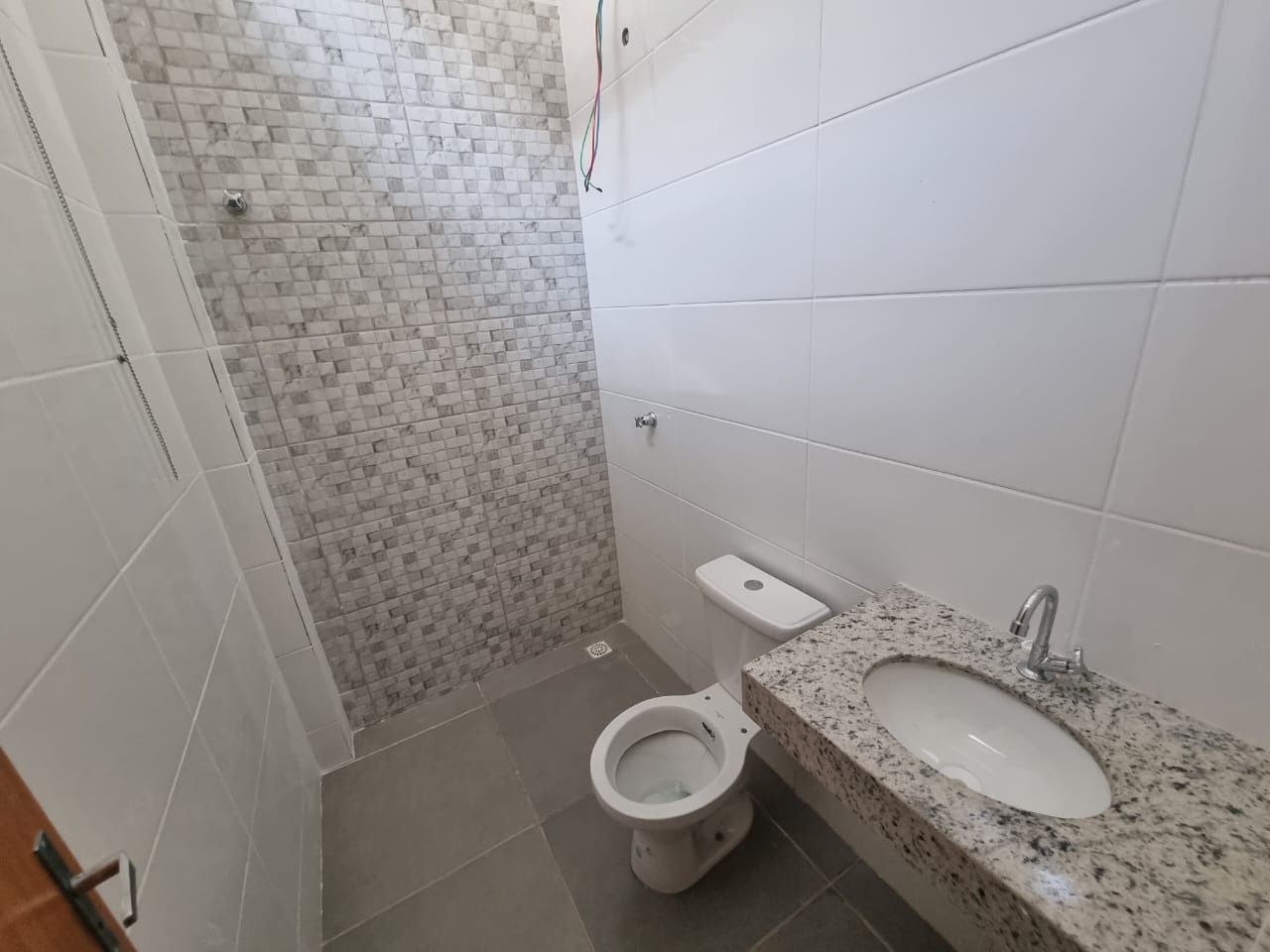 Casa à venda com 2 quartos, 60m² - Foto 10