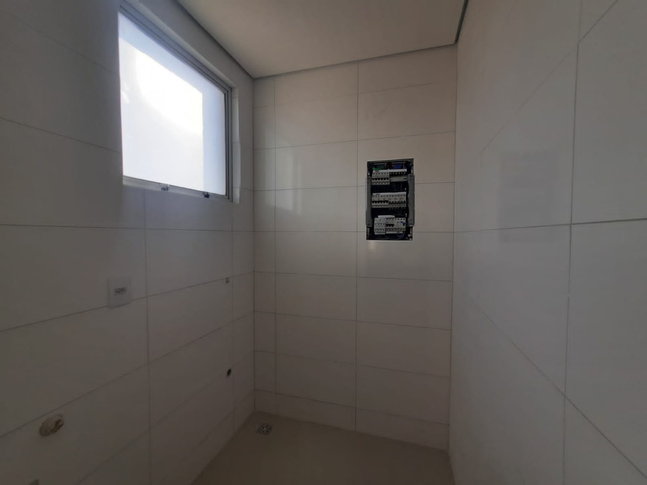 Apartamento à venda com 2 quartos, 67m² - Foto 21