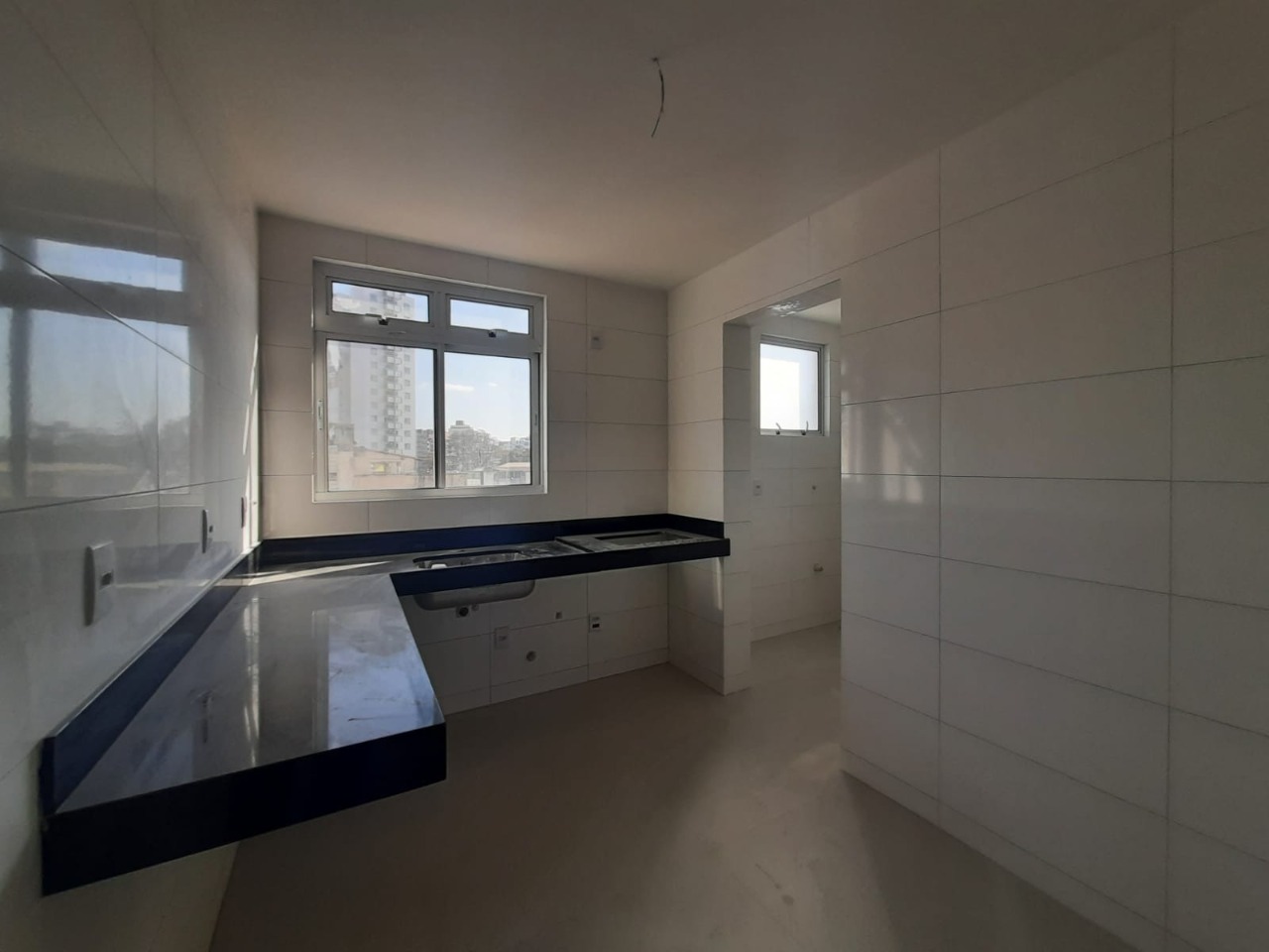 Apartamento à venda com 2 quartos, 67m² - Foto 13