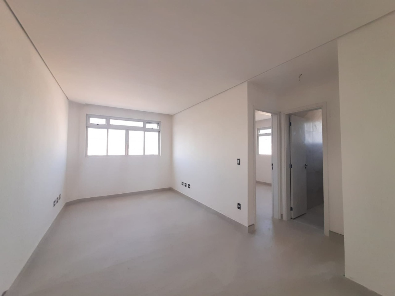 Apartamento à venda com 2 quartos, 67m² - Foto 5