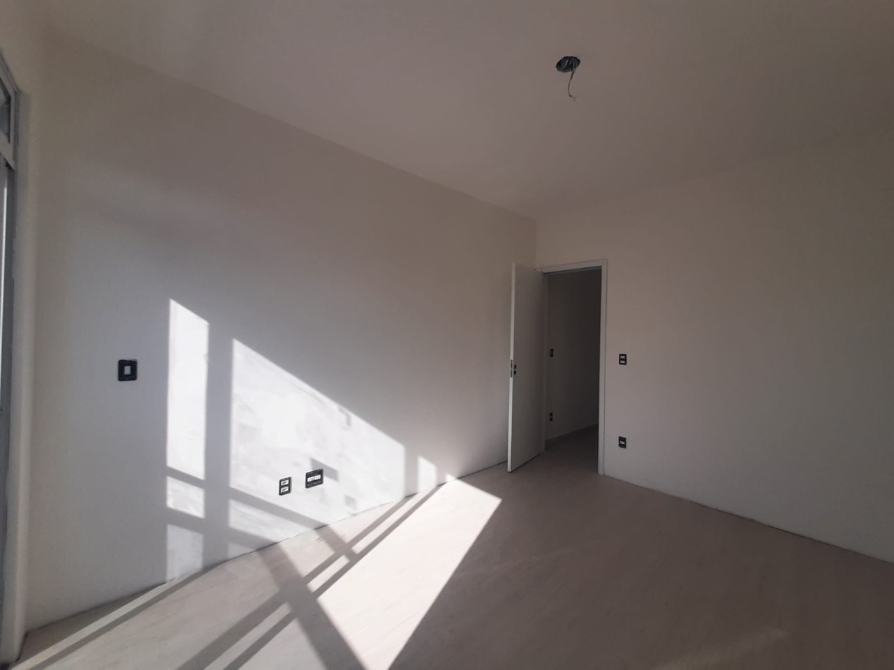 Apartamento à venda com 2 quartos, 67m² - Foto 8