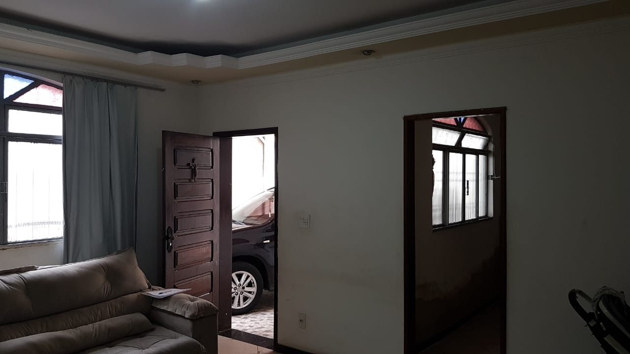 Casa à venda com 3 quartos, 360m² - Foto 3