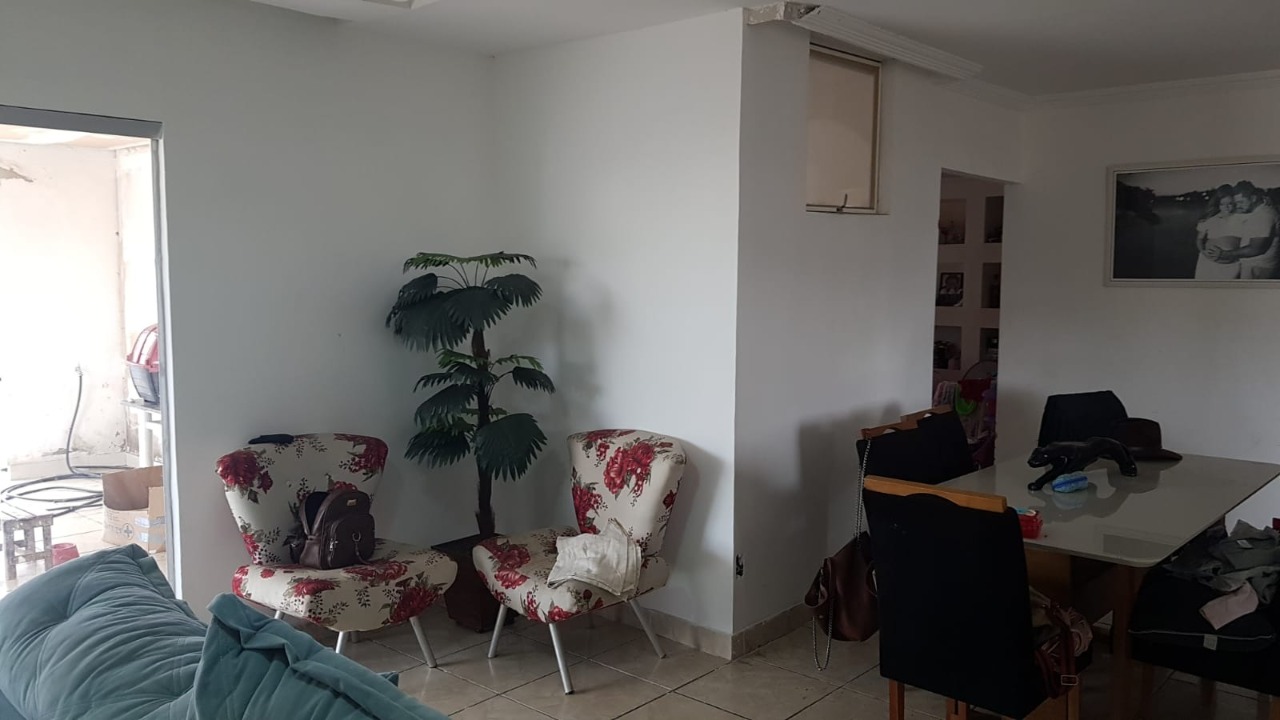 Casa à venda com 3 quartos, 360m² - Foto 13