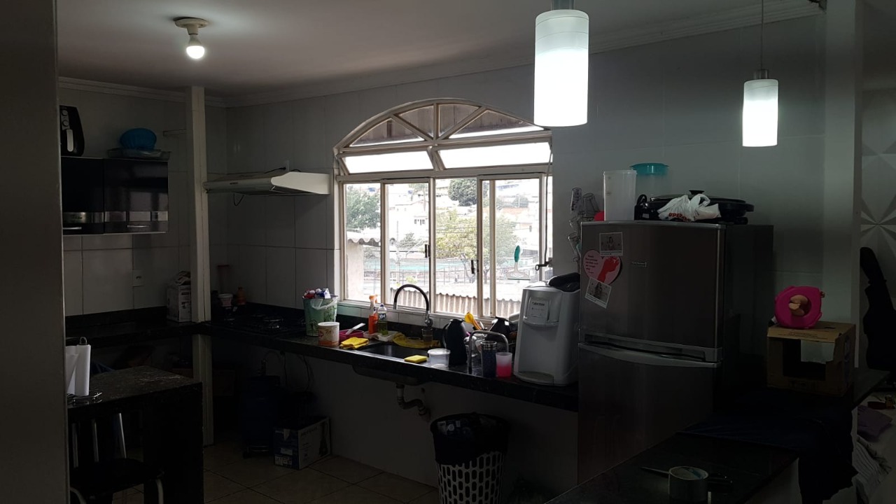 Casa à venda com 3 quartos, 360m² - Foto 14