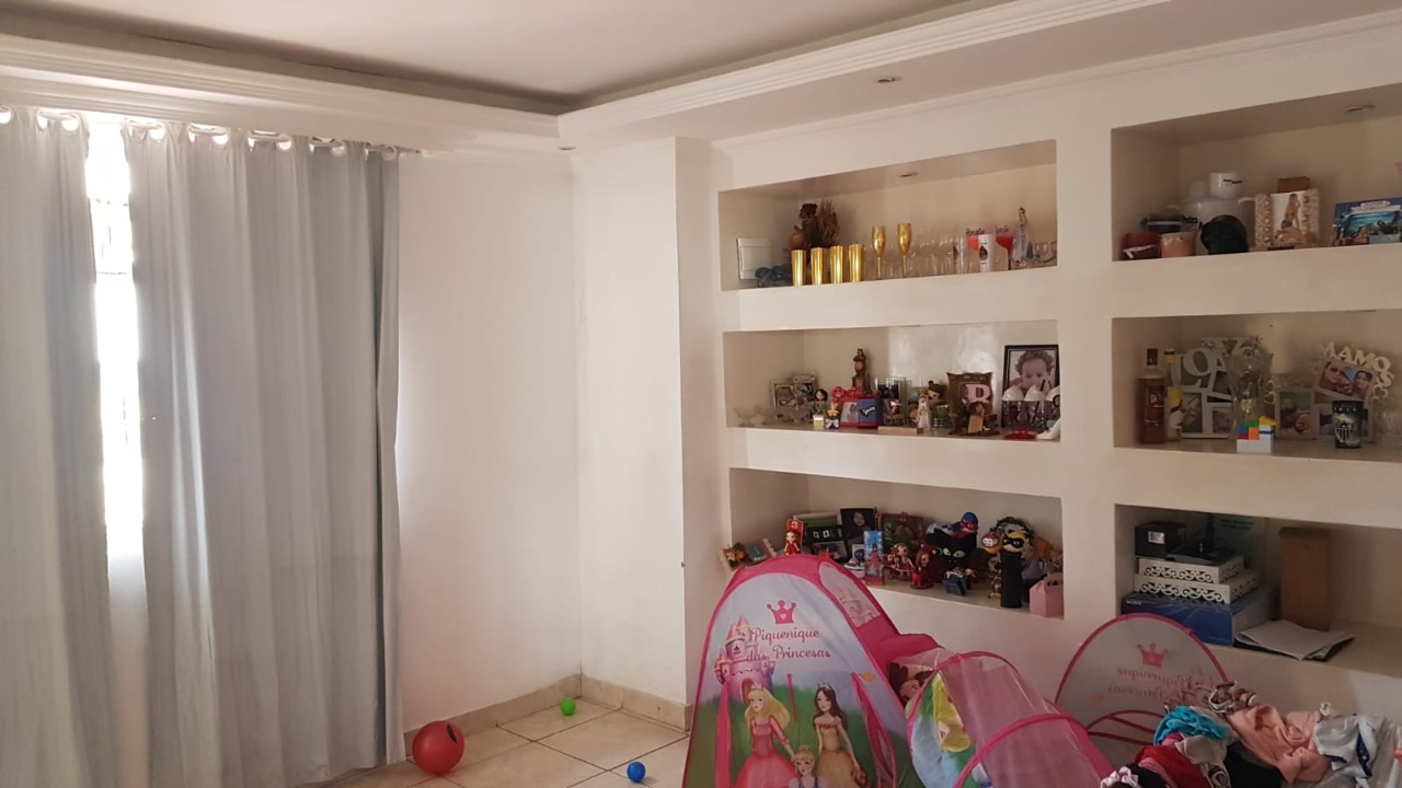 Casa à venda com 3 quartos, 360m² - Foto 16